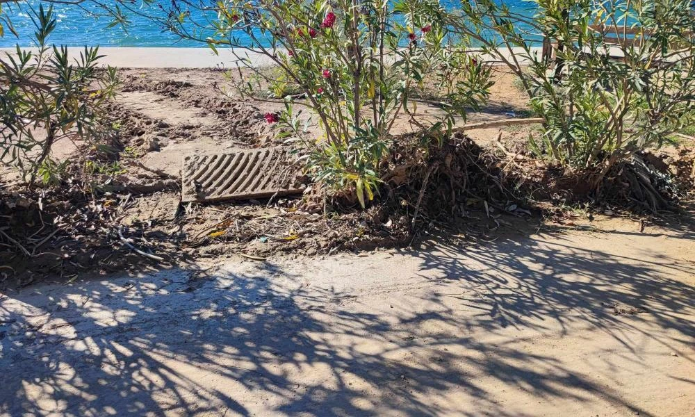Απόγνωση των κατοίκων στην Αγριά - Βομβαρδισμένο τοπίο μετά τις πλημμύρες